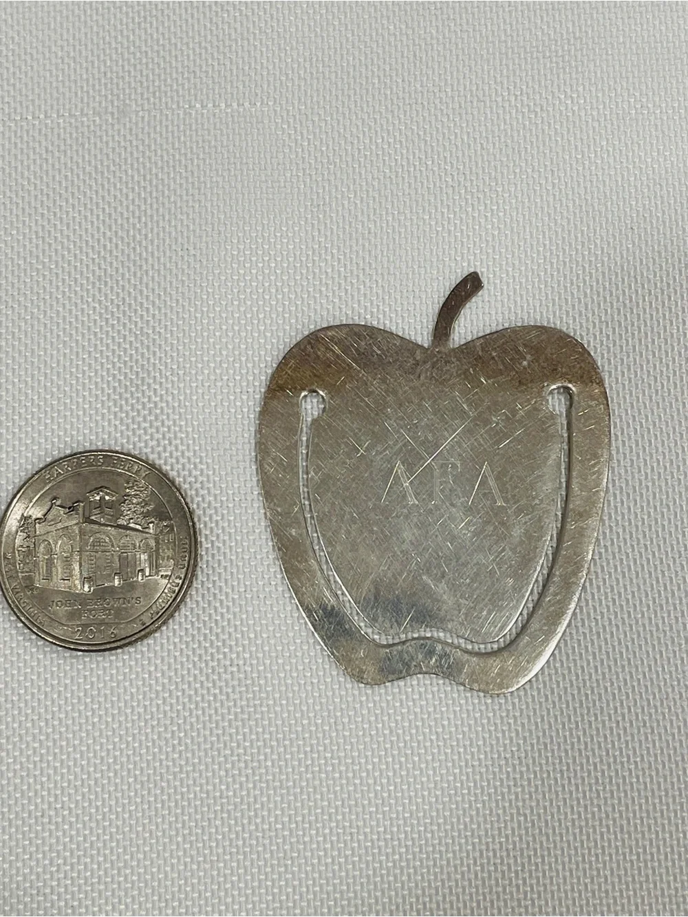Tiffany & Co. Bookmark Money Clip Apple Sterling Silver 925